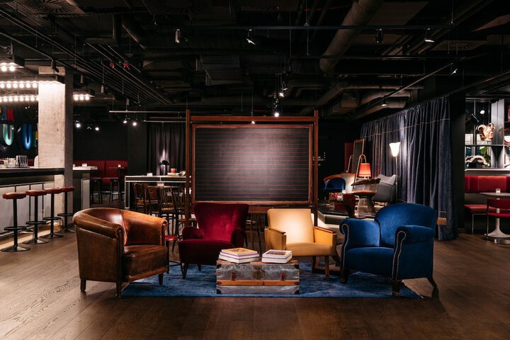 Hotel 76 of 82