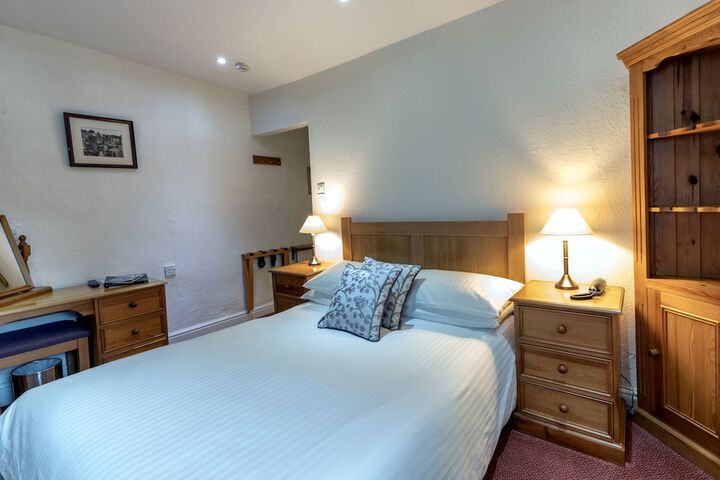 Room 3 of 29