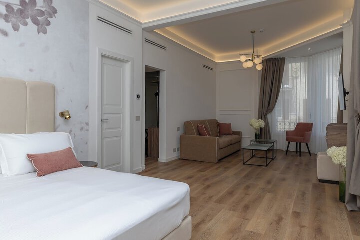 Room 30 of 118