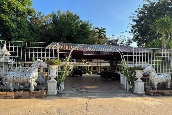 Hotel 75 of 79
