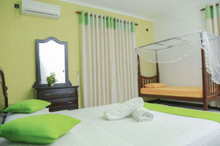 Shenal Residencies