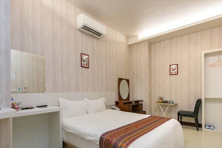 Room 16 of 47