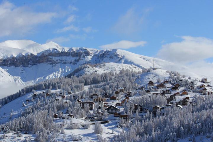 Snow and ski sports