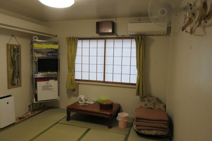 Room 7 of 23