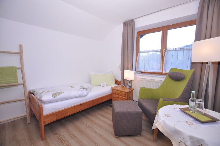 Room 4 of 51