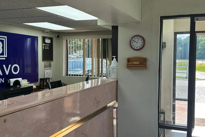 Entrance & Lobby