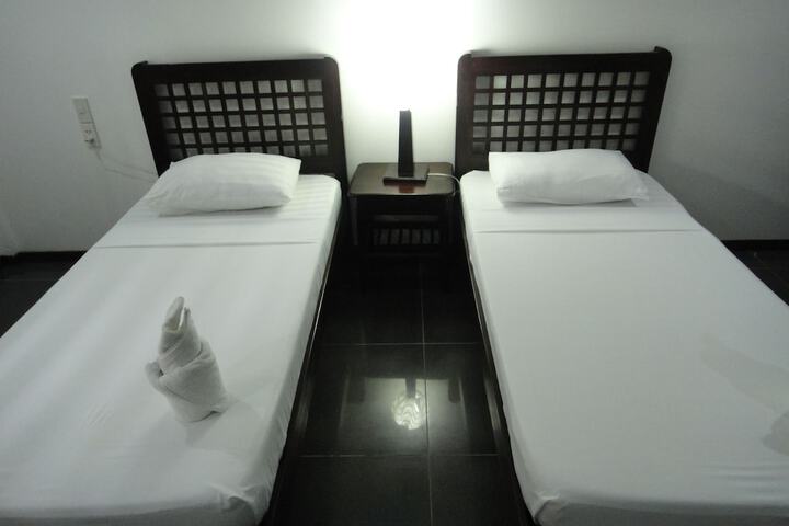 Room 17 of 53