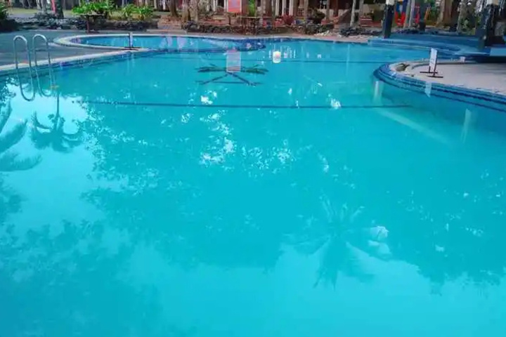 Pool 14 of 26
