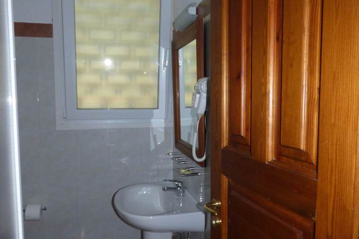 Room 44 of 72