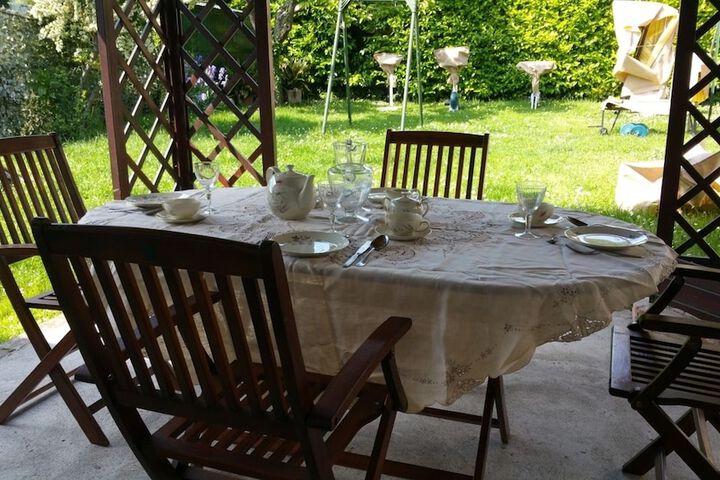 Dining 18 of 35