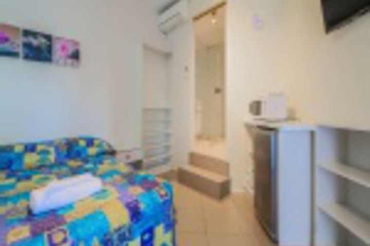 Room 37 of 156
