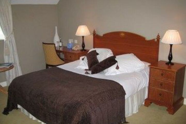 Room 13 of 25
