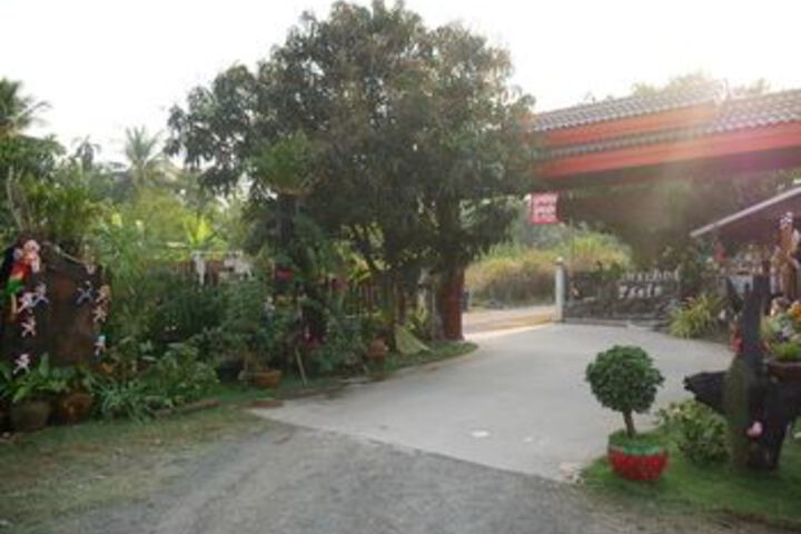 Property Grounds 24 of 33