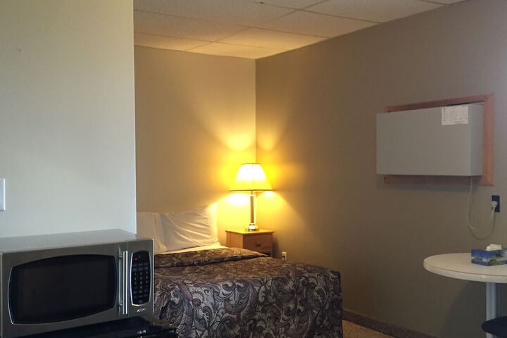 Room 5 of 75