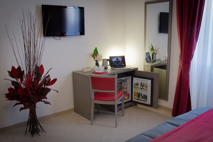 Room 7 of 19