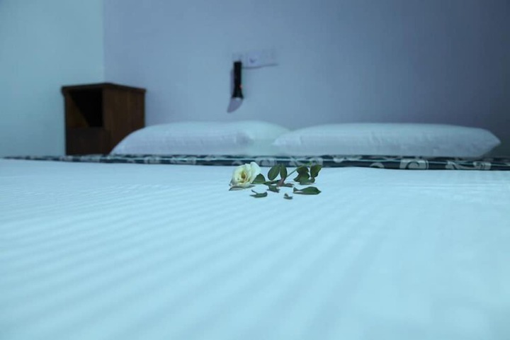 Room 5 of 20