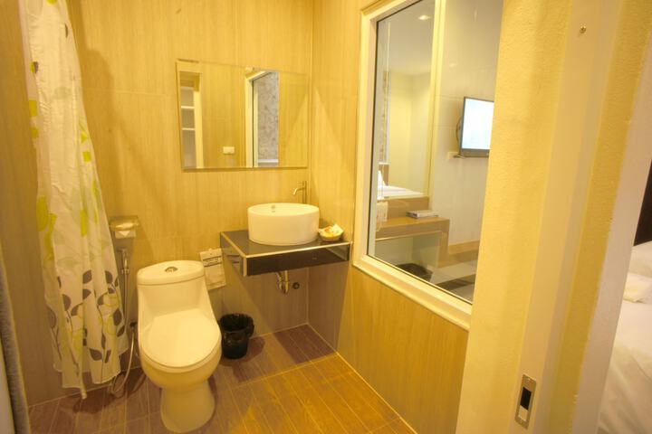 Room 19 of 27