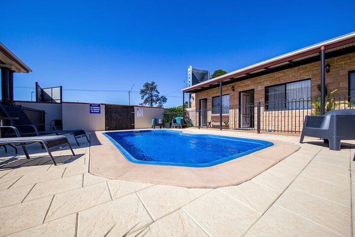 Pool 26 of 41