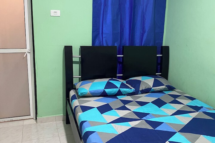 Room 5 of 15