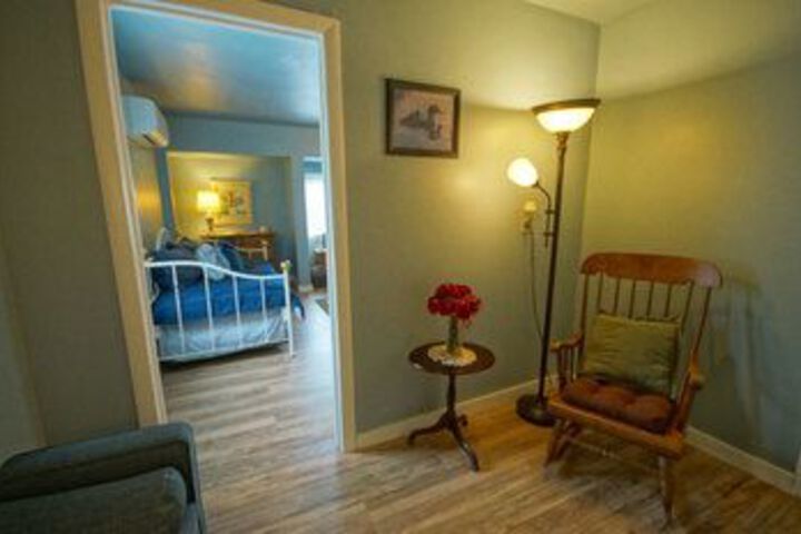 Room 17 of 39
