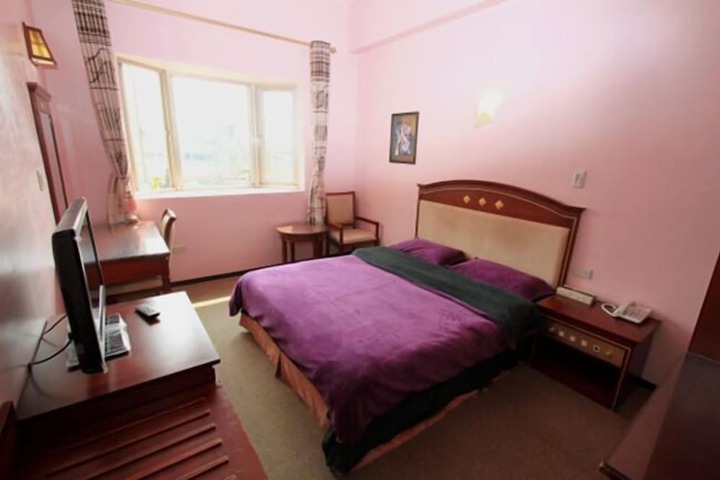 Room 5 of 27