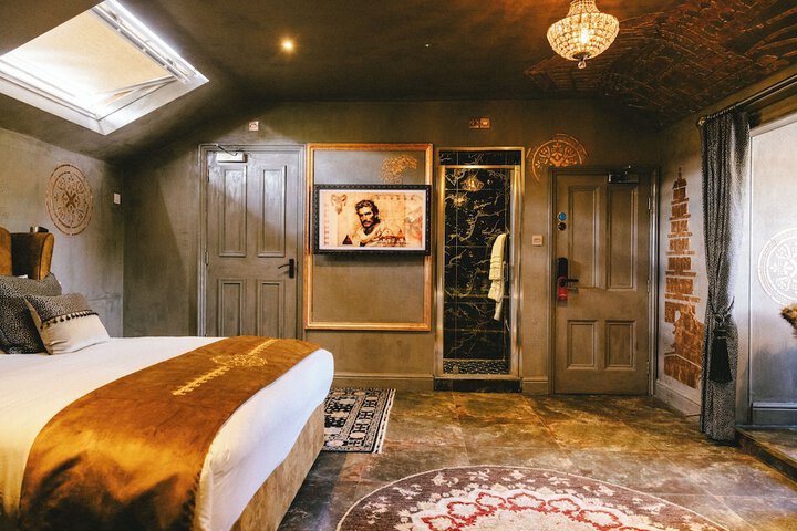Room 46 of 117