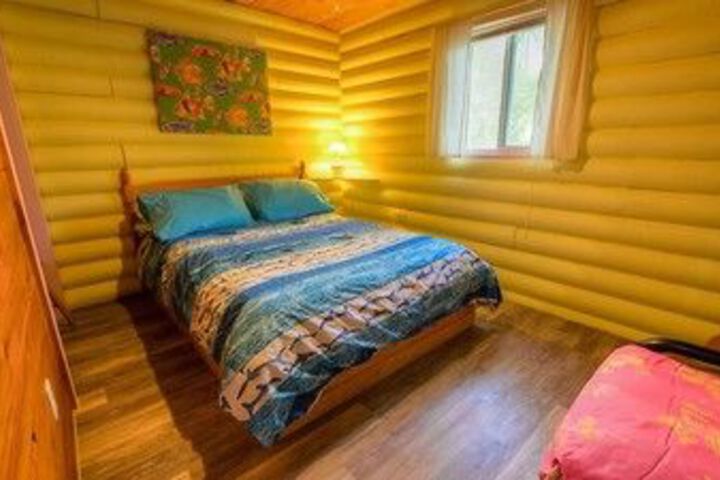 Room 33 of 68