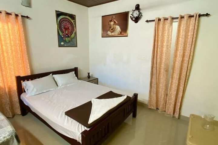 Room 2 of 7