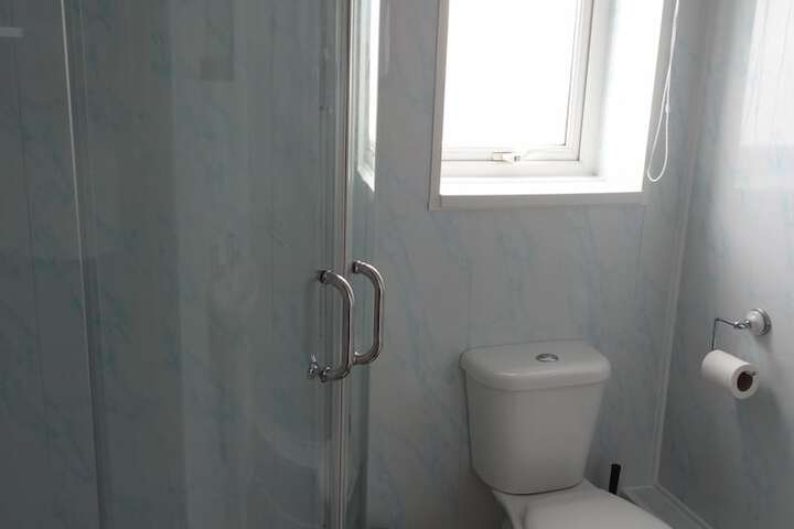 Room 16 of 80