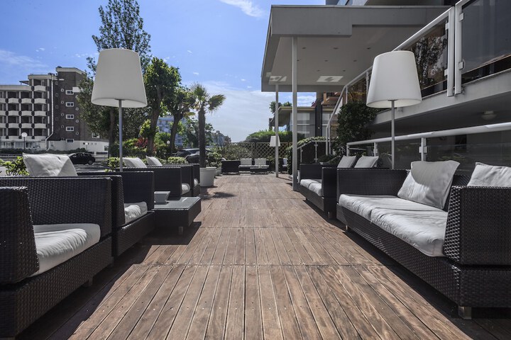 Terrace/Patio 49 of 52