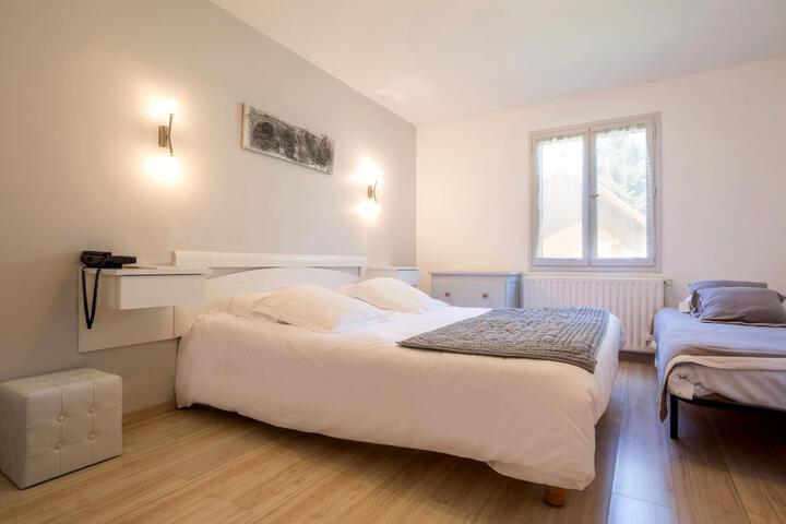 Room 16 of 20
