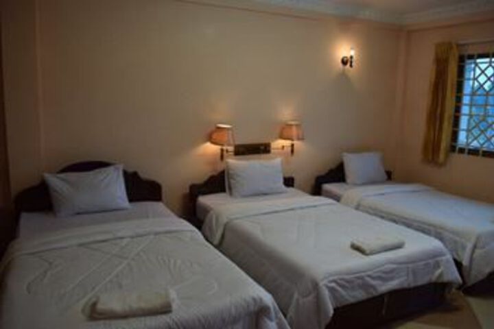 Room 10 of 22