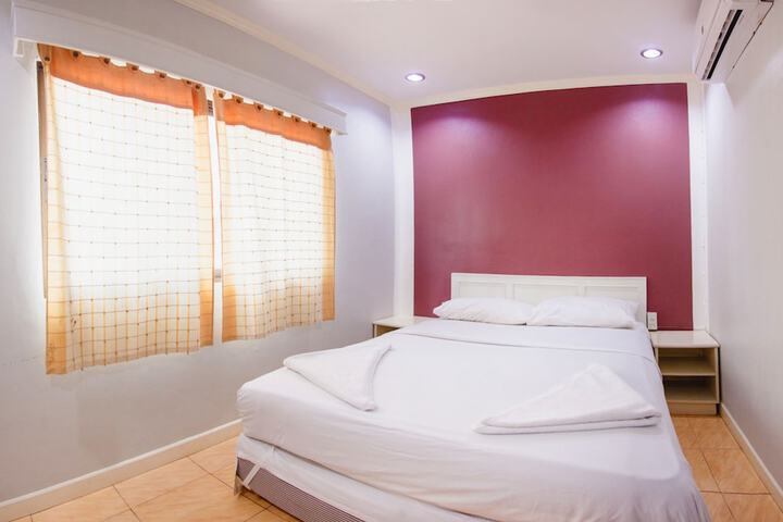Room 2 of 22