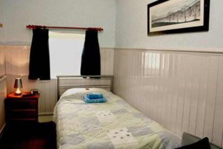 Room 17 of 35