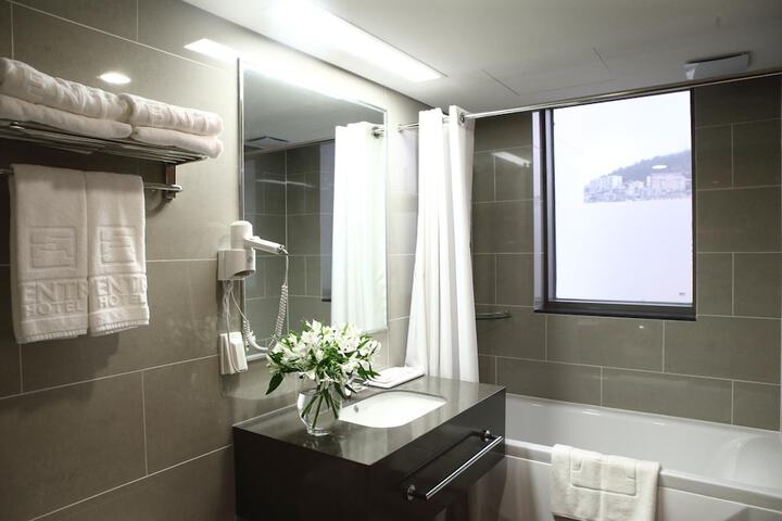 Bath Photo