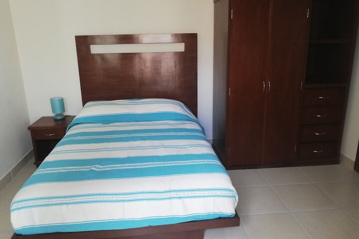 Room 3 of 40