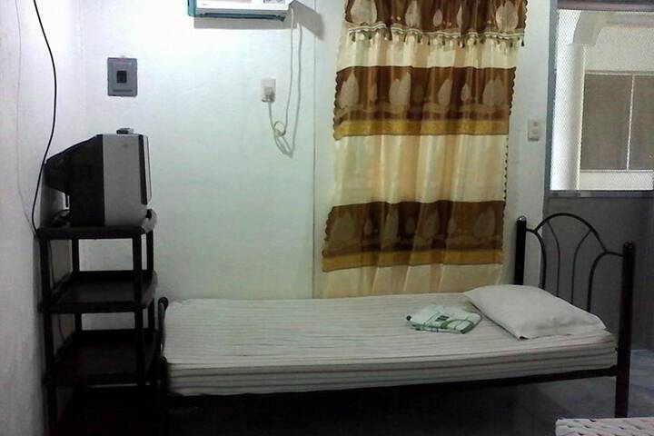 Room 13 of 26