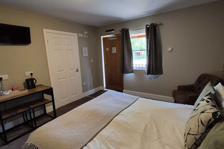 Room 3 of 22