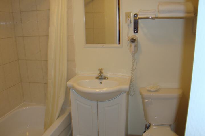 Room 17 of 24