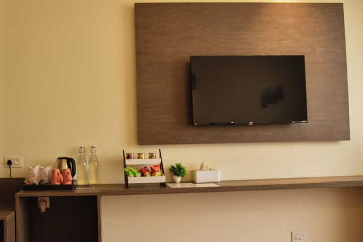 Room 9 of 22