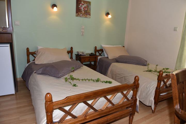 Room 9 of 52