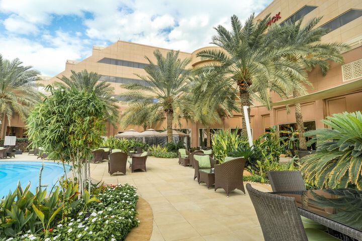 Hotel Exterior 101 of 107
