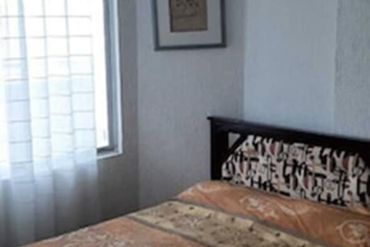 Room 10 of 27