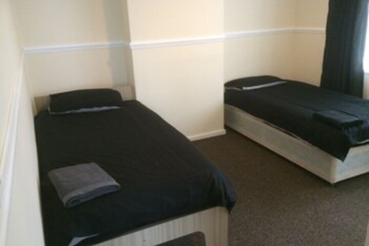 Room 13 of 26