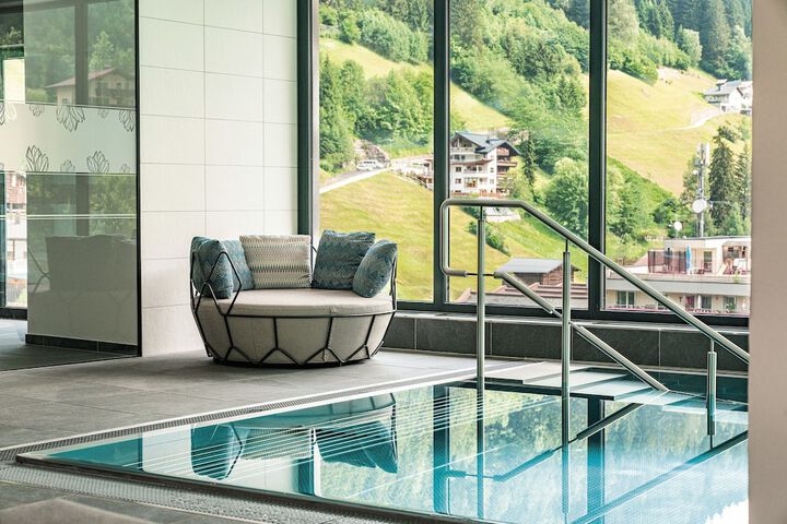 Pool 41 of 79