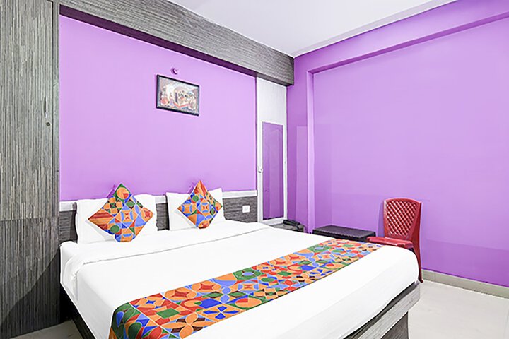 Room 18 of 28