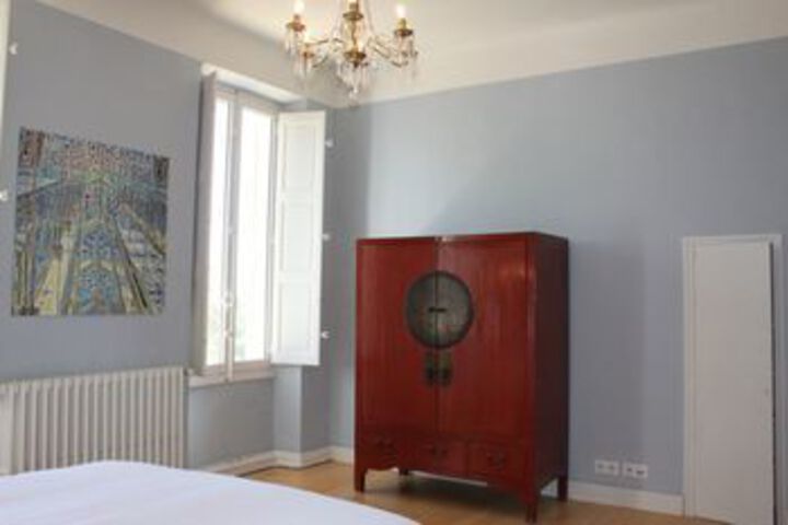 Room 9 of 23