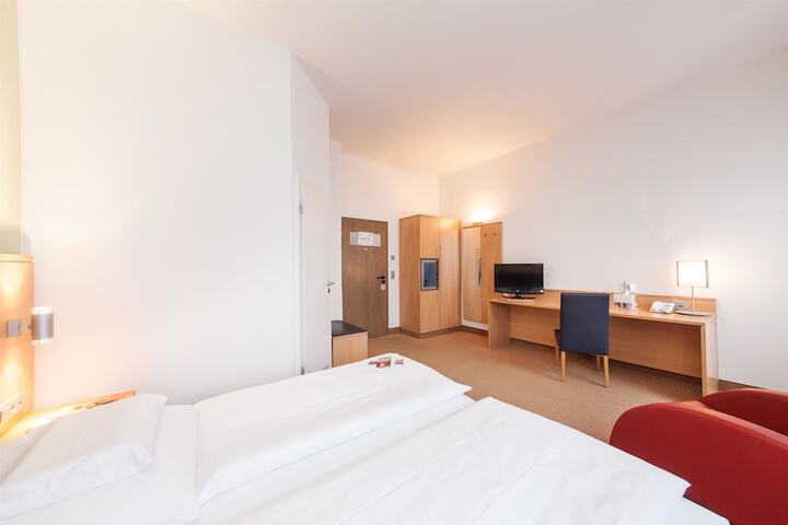 Room 26 of 71