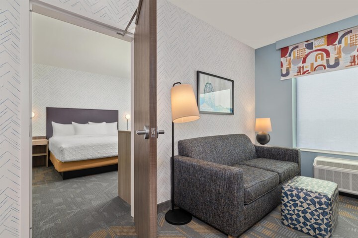Room 14 of 43