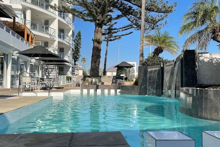 Pool 146 of 370